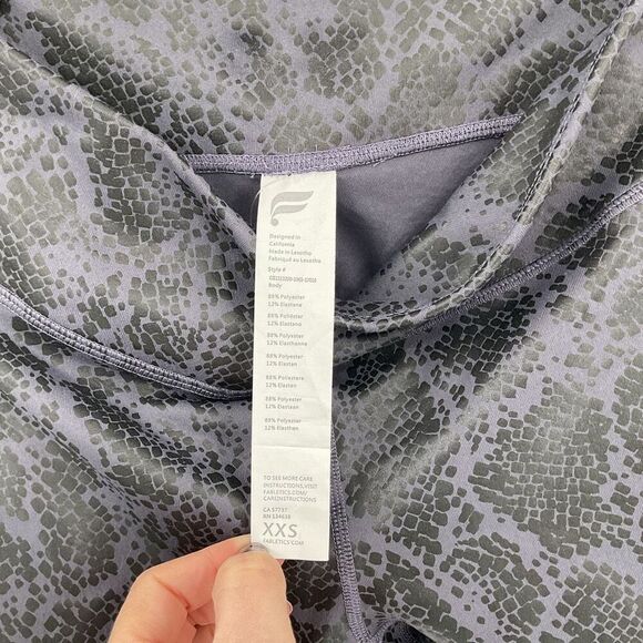 Fabletics Mid Rise PowerHold Crop Legging Byzantine Print Purple Black Women XXS - Picture 4 of 6